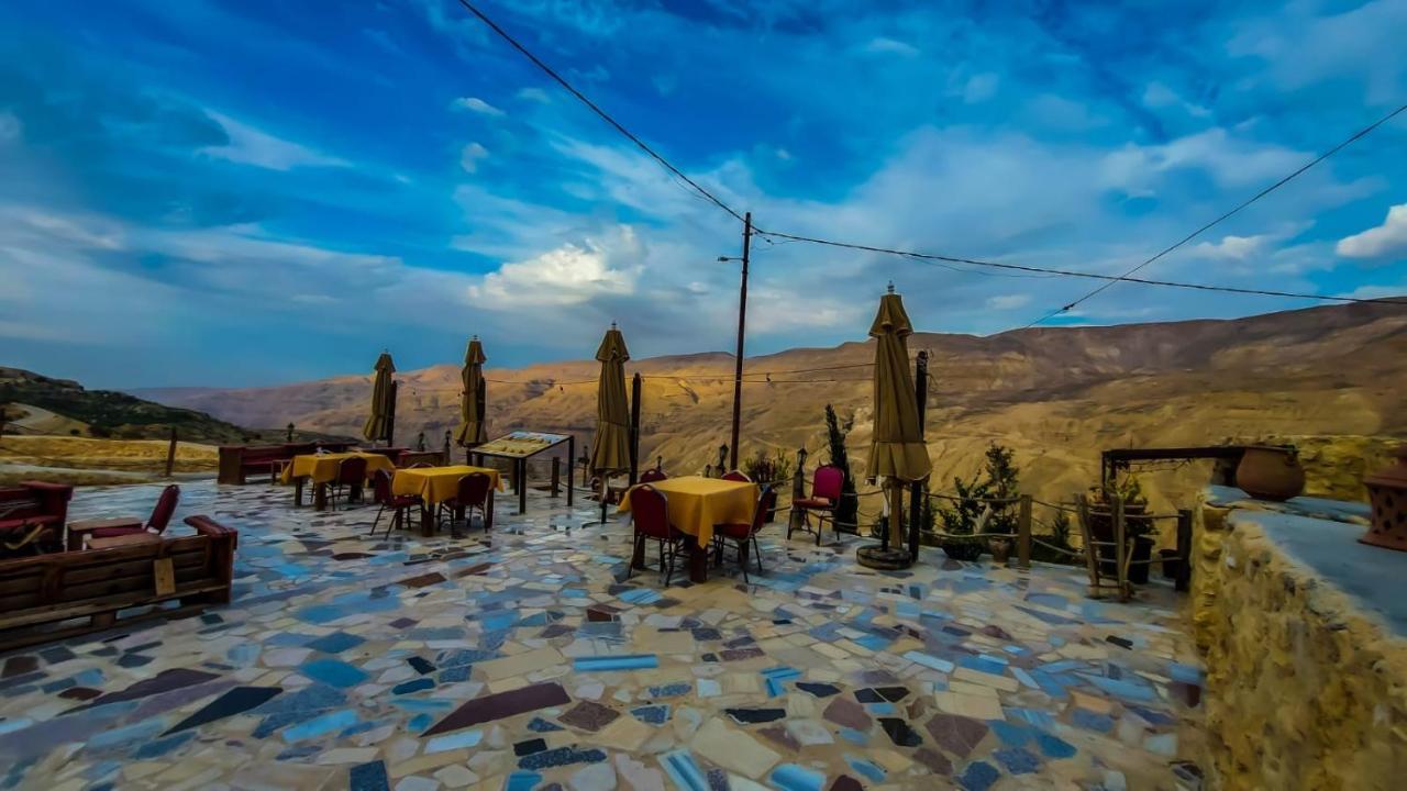 Mumia Restaurant & House Guest House Karak Luaran gambar